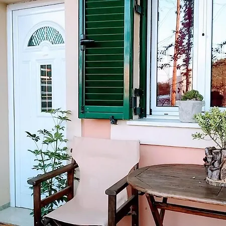 Afroditi Cosy Maisonette Apartment *